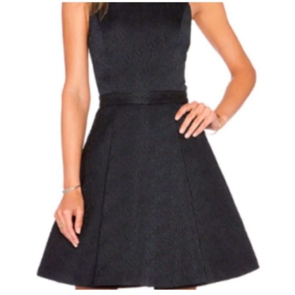 Alice and Olivia Danie Black Brocade Open Back Dress Women’s Size 4